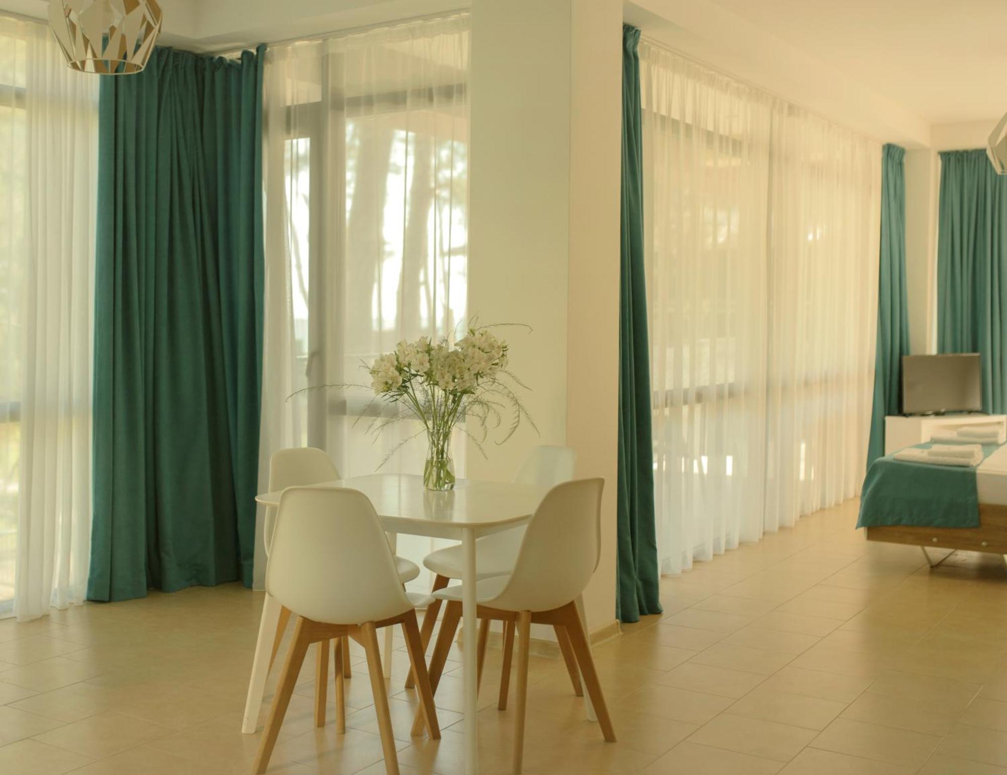Aparthotel Majak Shekvetili エクステリア 写真