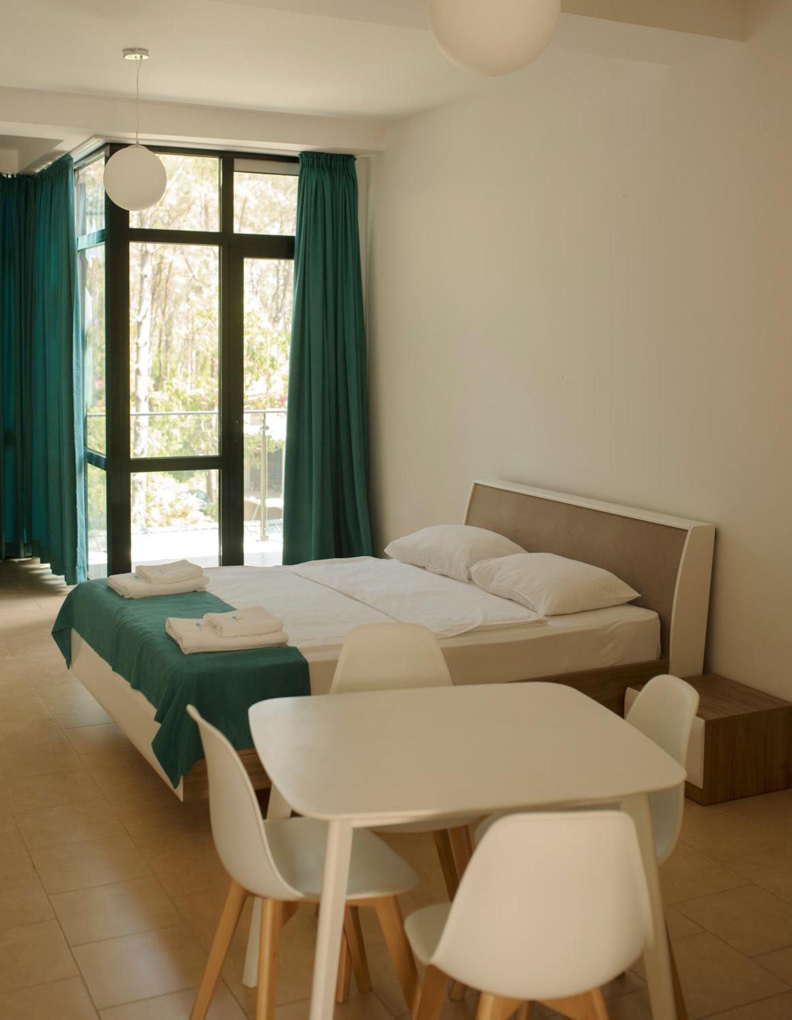 Aparthotel Majak Shekvetili エクステリア 写真