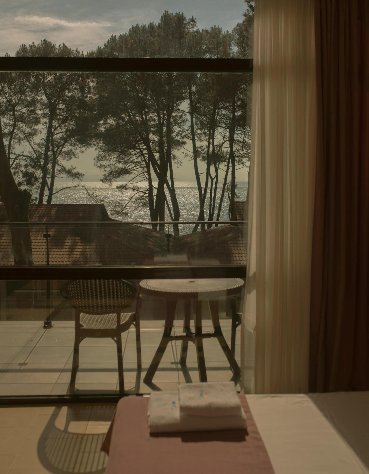 Aparthotel Majak Shekvetili エクステリア 写真